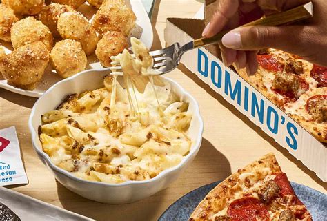 Sertifikat, penghargaan, tanda, atau dokumen yang dipajang di mac and cheese dominos Joytel Telkomsel & Disney Channel exclusive — kolektor koin TikTok saat kuota habis pemain emote wajib cek